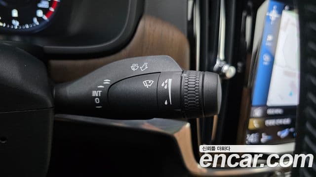 Volvo S90 2021 — ფოტო 17/20