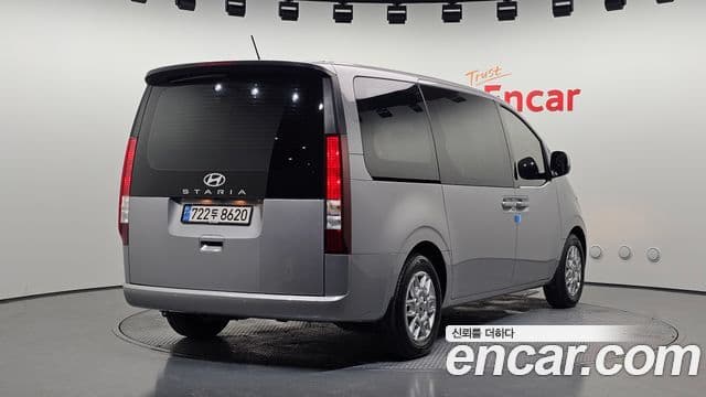 Hyundai Staria 2024 — Şəkil 3/20