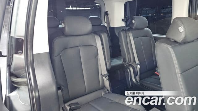 Hyundai Staria 2024 — Şəkil 9/20