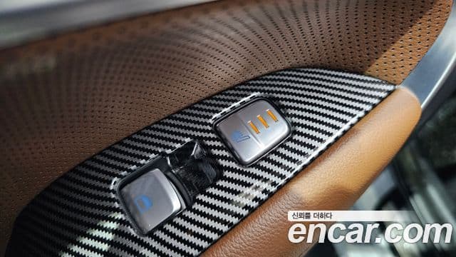 Genesis G70 2019 — Photo 6/20