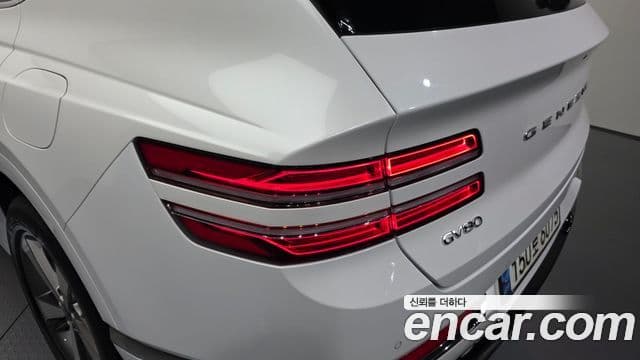Genesis GV80 2021 — Photo 1/34
