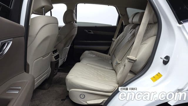 Genesis GV80 2021 — Photo 18/34