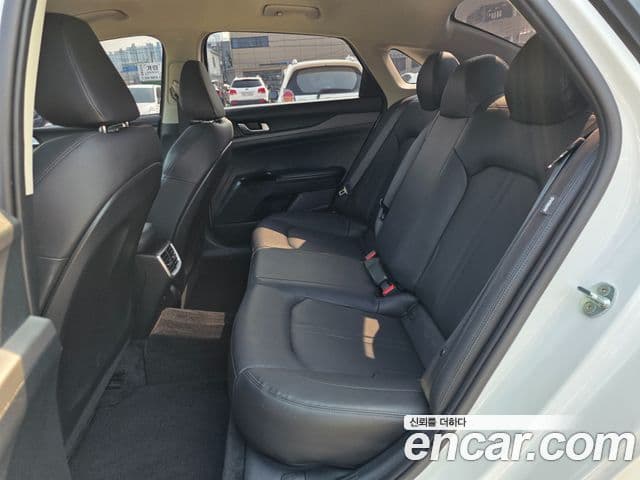Kia K5 2022 — Şəkil 13/20