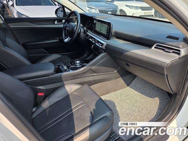 Kia K5 2022 — Şəkil 15/20