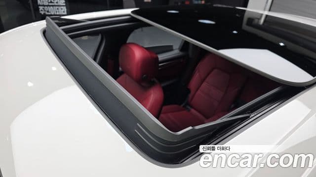 Porsche Cayenne 2023 — Photo 4/20