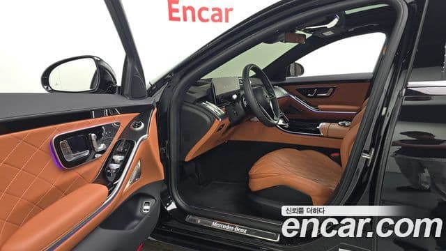 Mercedes-Benz S-Class 2025 — Фото 10/20