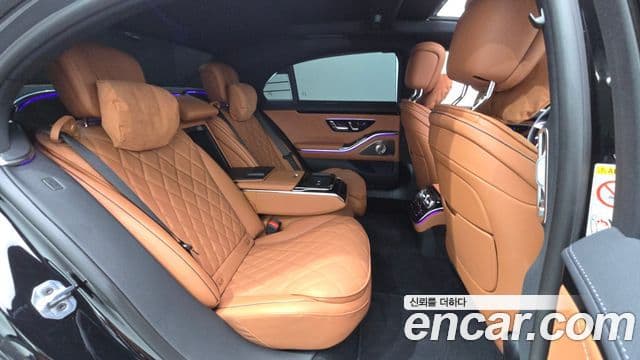 Mercedes-Benz S-Class 2025 — Фото 12/20