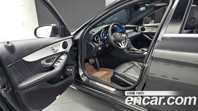 Mercedes-Benz C-Class 2020 — ფოტო 10/20