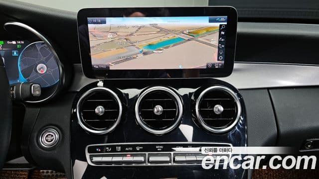 Mercedes-Benz C-Class 2020 — ფოტო 14/20