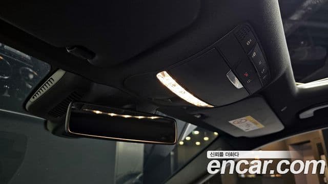 Mercedes-Benz C-Class 2020 — ფოტო 18/20