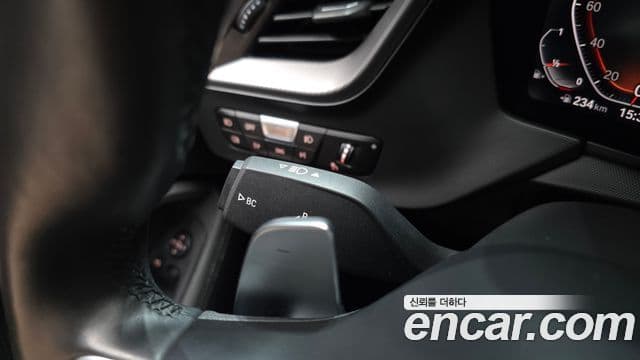 BMW 1 Series 2022 — Şəkil 19/20