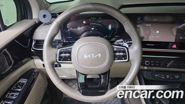 Kia Carnival 2024 — Şəkil 17/20