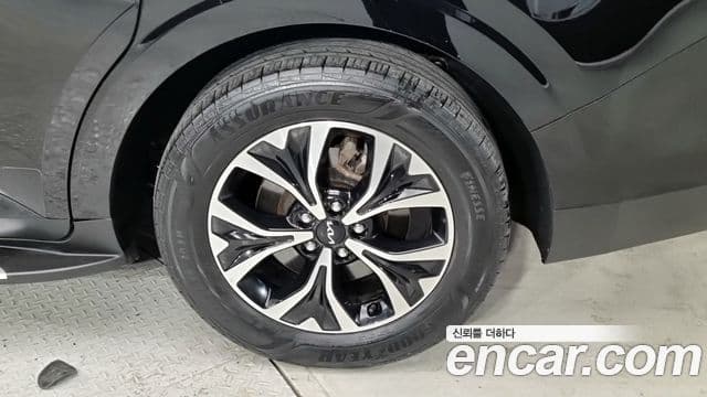 Kia Carnival 2023 — Şəkil 5/18