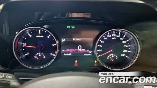 Kia Carnival 2023 — Şəkil 7/18