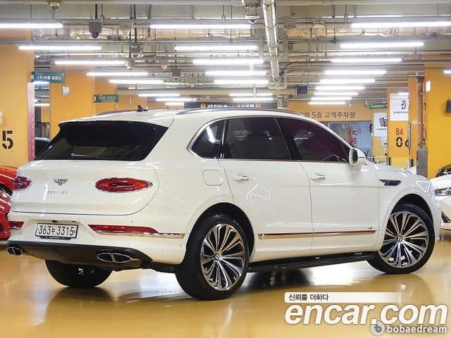 Bentley Bentayga 2022 — Şəkil 2/20