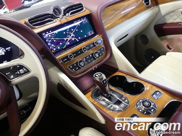 Bentley Bentayga 2022 — Şəkil 14/20