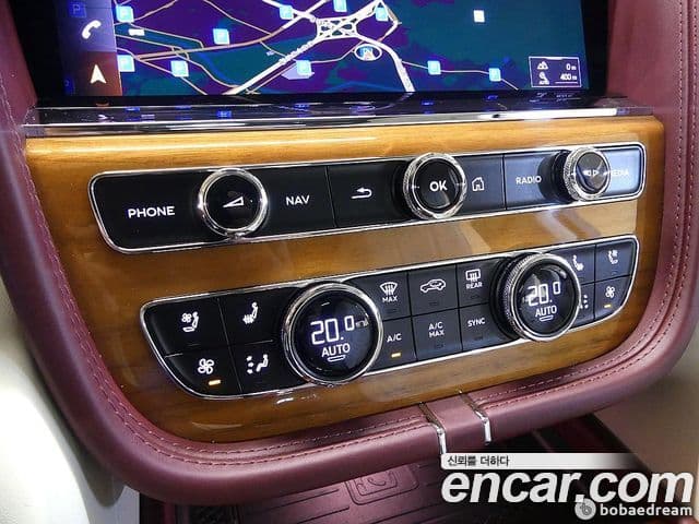 Bentley Bentayga 2022 — Şəkil 17/20