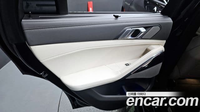 BMW X6 2025 — Photo 30/35