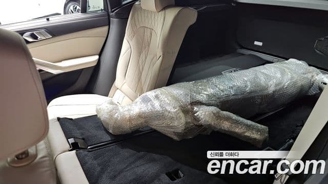 BMW X6 2025 — Photo 11/35