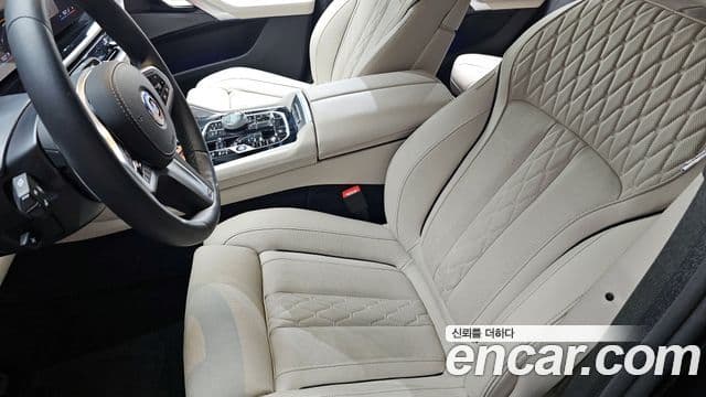 BMW X6 2025 — Photo 32/35