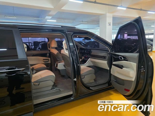 Kia Carnival 2021 — Фото 9/20