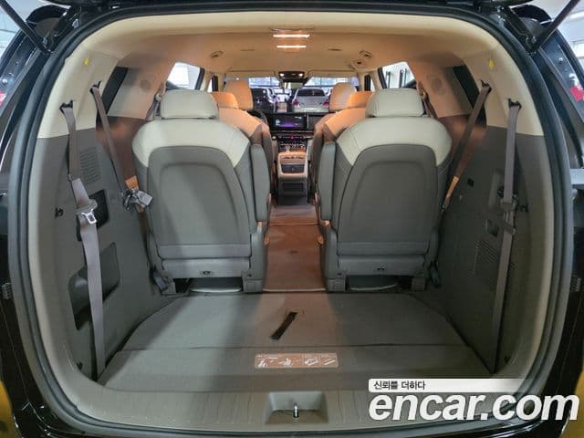 Kia Carnival 2021 — Фото 11/20
