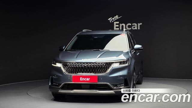 Kia Carnival 2023 — Фото 3/20
