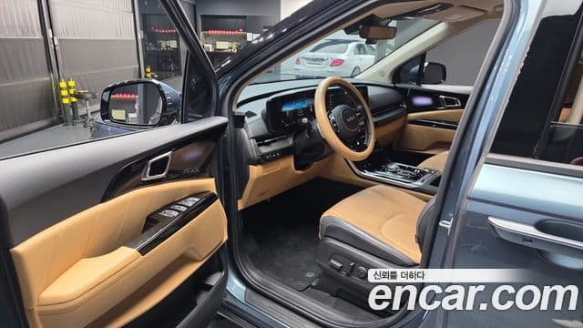 Kia Carnival 2023 — Фото 10/20