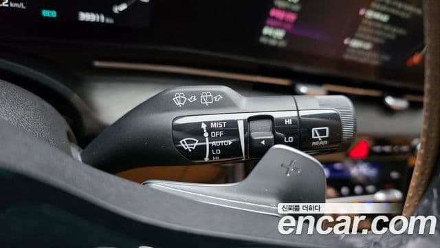 Kia Carnival 2023 — Photo 31/35