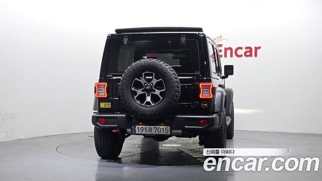 Jeep Wrangler 2021 — ფოტო 4/20