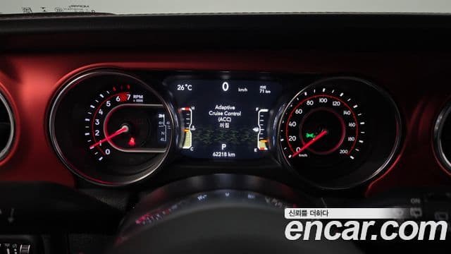 Jeep Wrangler 2021 — ფოტო 8/20