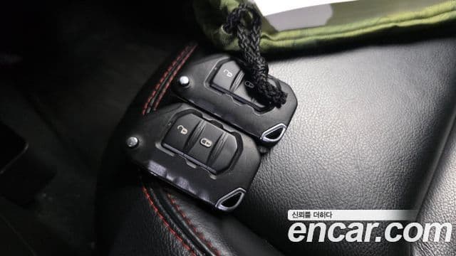 Jeep Wrangler 2021 — Photo 17/30