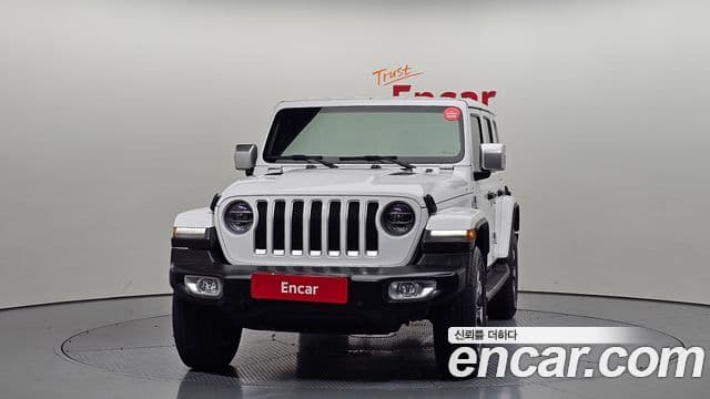 Jeep Wrangler 2022 — Şəkil 8/20