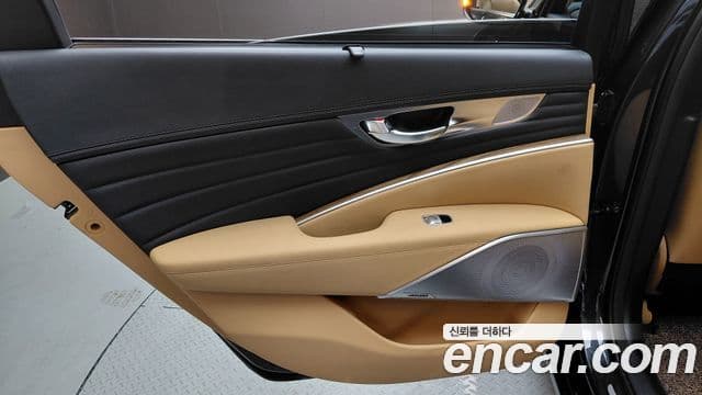 Kia The K9 2022 — Photo 23/31