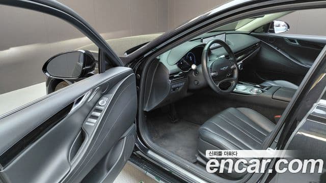 Genesis G80 2021 — Şəkil 28/32