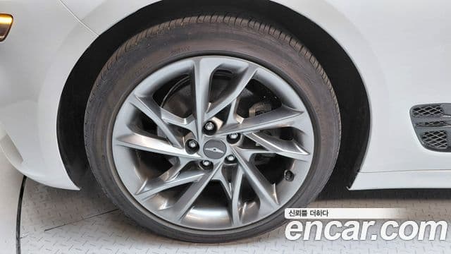 Genesis G70 2022 — ფოტო 9/30