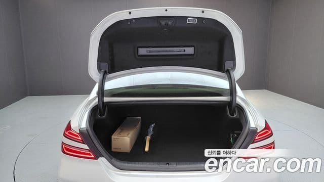 Genesis G70 2022 — ფოტო 30/30