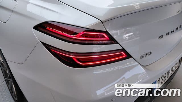 Genesis G70 2022 — ფოტო 27/30