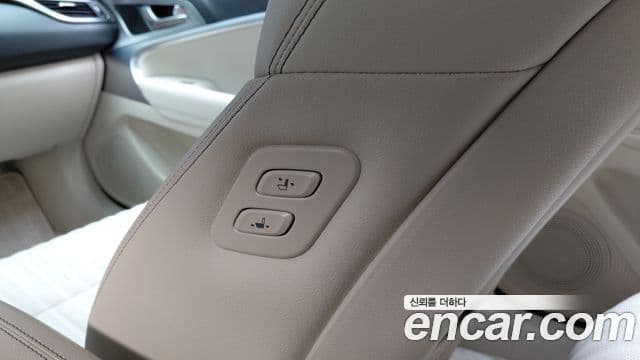 Genesis G70 2022 — ფოტო 7/30