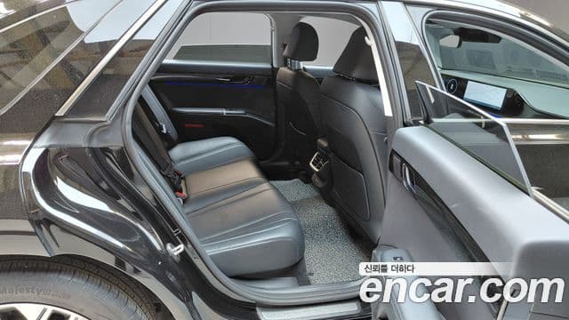 Hyundai Grandeur 2024 — ფოტო 11/20