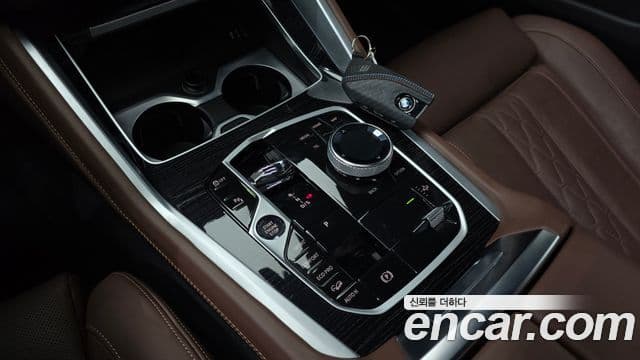 BMW X6 2024 — Photo 27/32