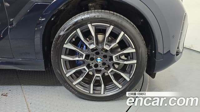 BMW X6 2024 — Photo 28/32