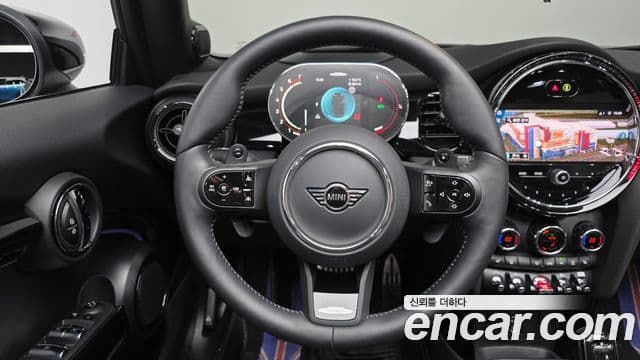 Mini Cooper S Convertible 2024 — Фото 13/20