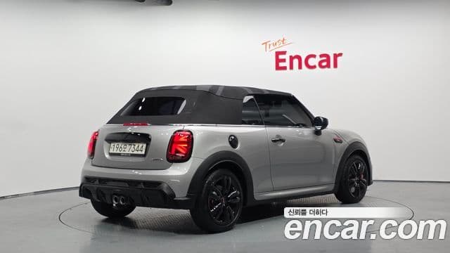 Mini Cooper S Convertible 2024 — Фото 20/20