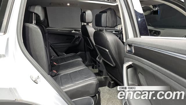 Volkswagen Tiguan 2020 — Şəkil 11/20