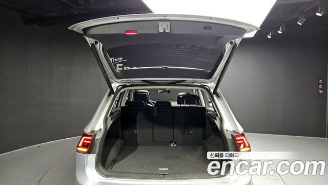 Volkswagen Tiguan 2020 — Şəkil 20/20