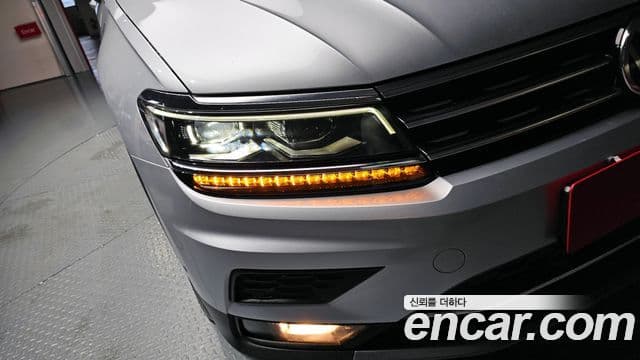 Volkswagen Tiguan 2020 — Photo 27/31