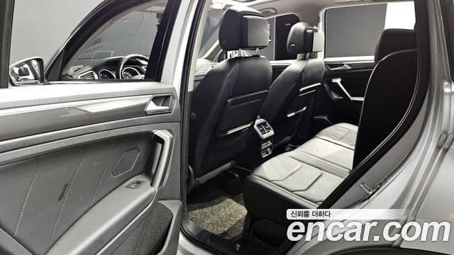 Volkswagen Tiguan 2020 — Photo 12/31
