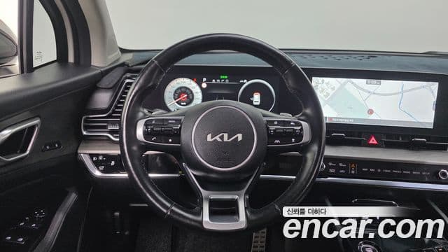 Kia Sportage 2022 — ფოტო 14/20