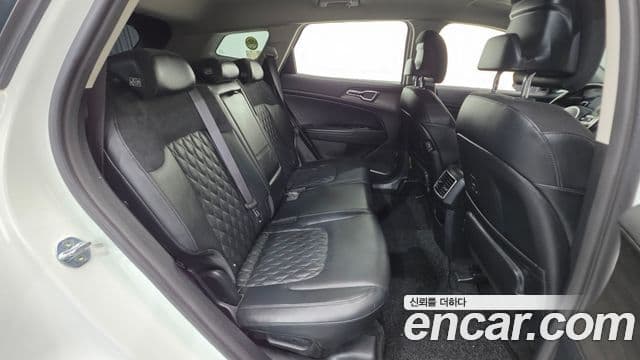 Kia Sportage 2022 — ფოტო 19/20
